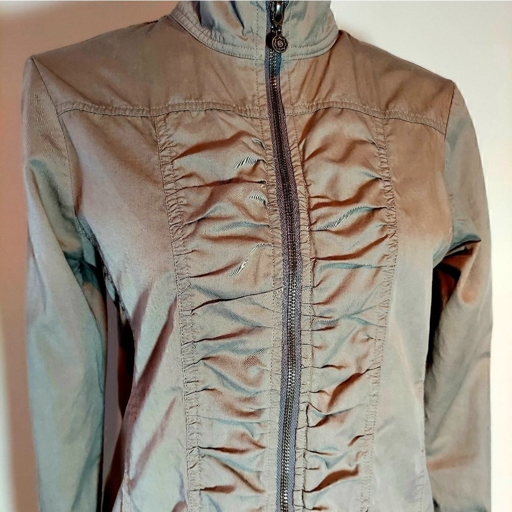 Sahalie ruffle jacket - Picture 2 of 8